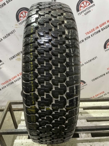 Bridgestone Dueler H/T 689 R16 215/80