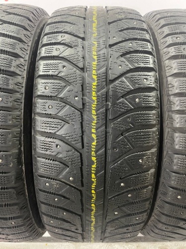 Bridgestone Ice Cruiser 7000 R16 205/55
