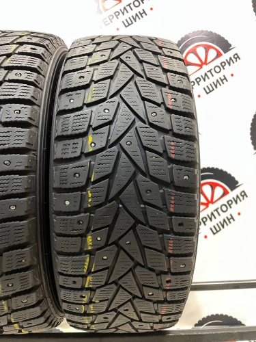 Dunlop SP Winter Ice 02 215/55/16