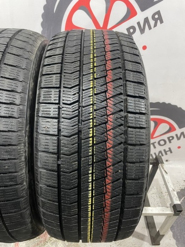 Bridgestone Blizzak Ice R17 225/50