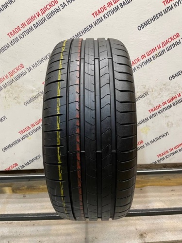 Pirelli P Zero R18	225/40
