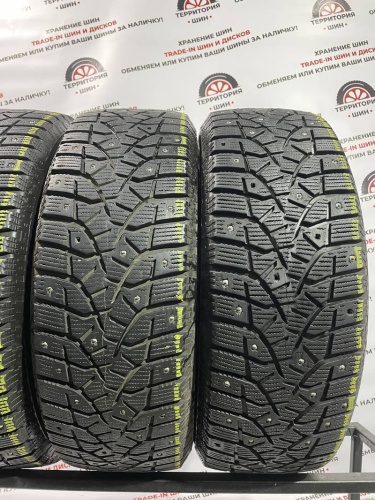 Bridgestone Blizzak Spike-02 R16 205/60