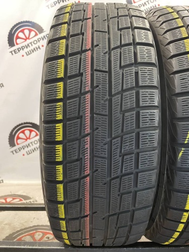 Yokohama Ice Guard IG30 R16 215/60