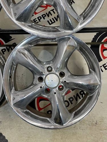 Литье VAG R17 5*112 ЦО 66,6 7,5J ET37