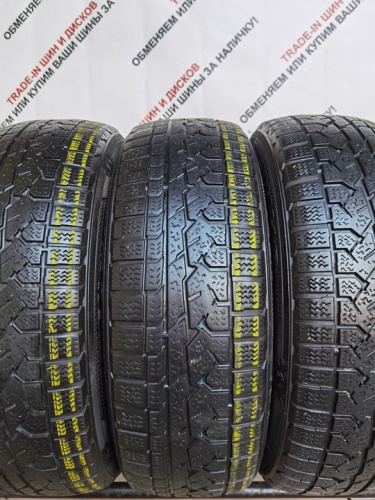 Kumho I'Zen RV Stud KC16 R17 215/60