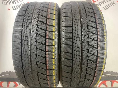 Bridgestone Blizzak VRX R17 215/50