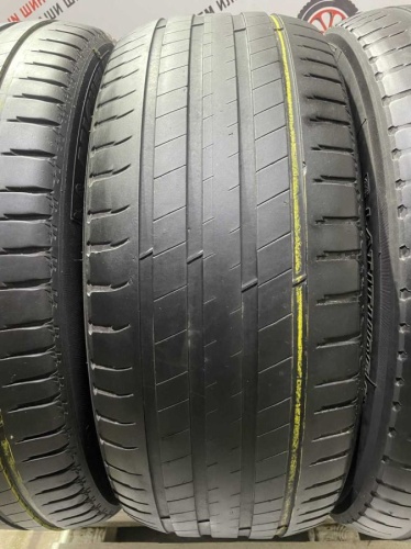 Michelin Latitude Sport 3 R19 235/55