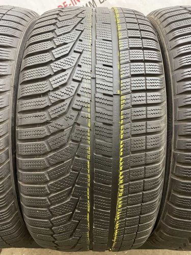 Hankook WInter i*cept evo 2 245/40 R18 97V