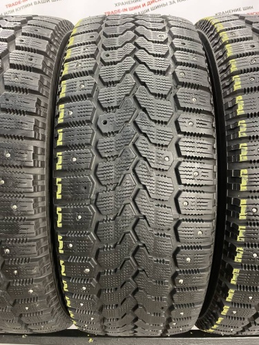 Yokohama Ice Guard Stud IG35  R18 215/55