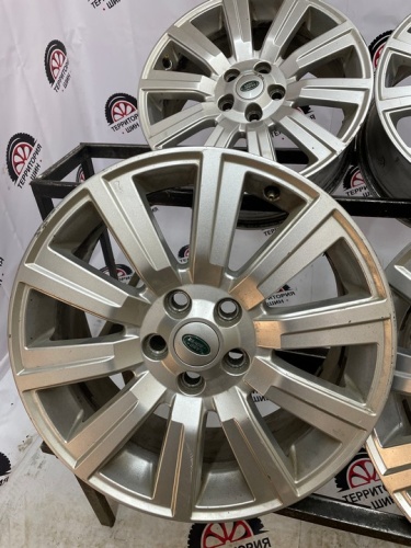 Литые Land Rover 5х120 цо72,6 8j et45 R19