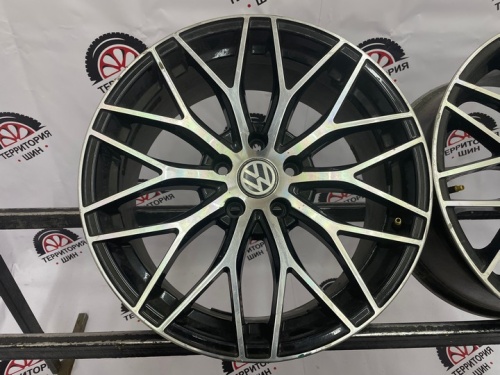 Литье Volkswagen Passat CC R18 5*112ЦО 66.6 ЕТ45