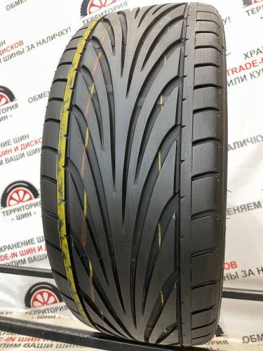 Toyo Proxes T1-R R17	215/40
