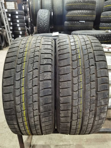 Bridgestone Blizzak VRX R18 245/45