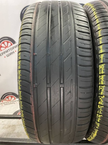 Bridgestone Turanza T001  R17 215/55 Бронь до 09.10.2025