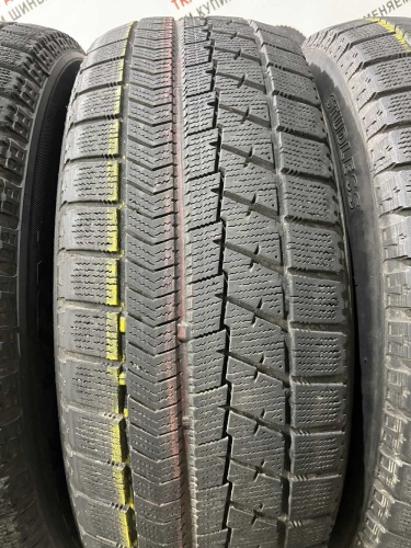 Bridgestone Blizzak VRX R16 215/65