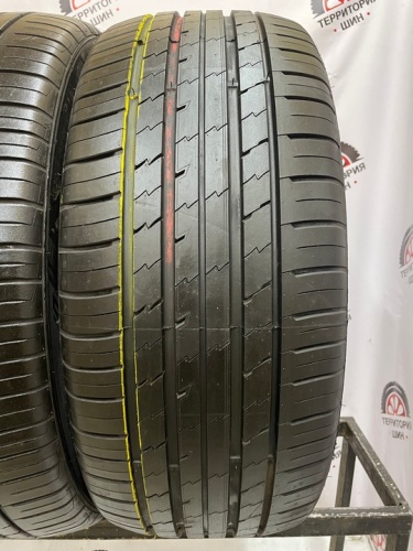 Rotalla Setula S-Race RS01+  R21 275/45 W110