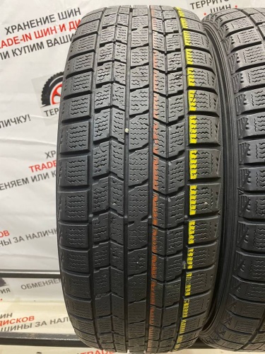 Dunlop Graspic DS-3  R17	215/60