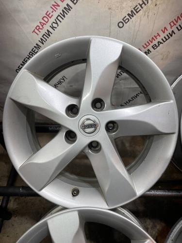 Литые NISSAN  R16	5х114.3 ЦО66.6 6.5j ET40