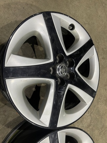 Диски Литые Toyota 5*114.3 R17 ЕТ50 ЦО60.1