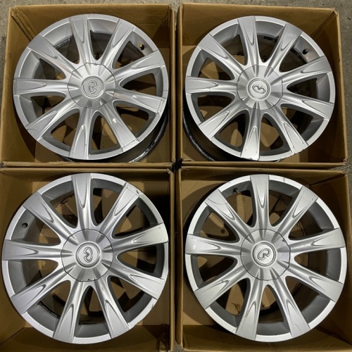 Диски литые Infinity R18 5x114.3 ET40 73.1 8j