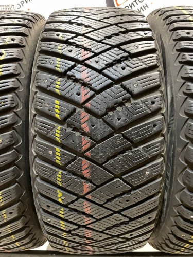 Goodyear UltraGrip ice arctic 235/55/17