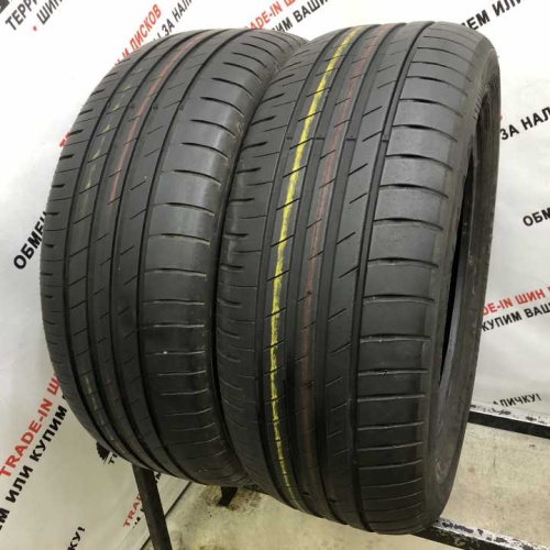 Goodyear EfficientGrip R17 225/55