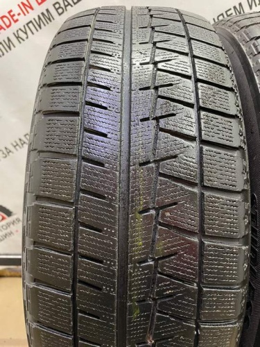 Bridgestone Blizzak Revo GZ R17 215/60