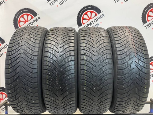 Nokian Tyres Hakkapeliitta 8 SUV R17 235/65