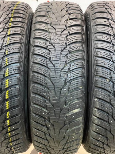 Nexen WinGueard WinSpike WH62 R15 215/70