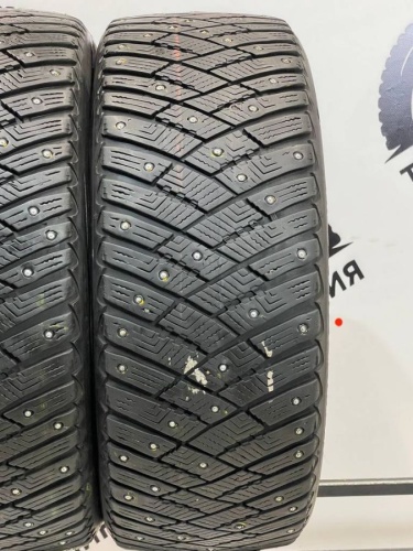 Goodyear UltraGrip Ice Arctic R17 225/50
