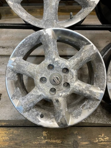 Литье Ниссан  R16	5*114,3	ЦО 66,1	7J	ET40