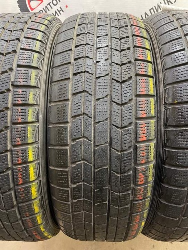 Dunlop Winter Maxx WM01 R16 205/65
