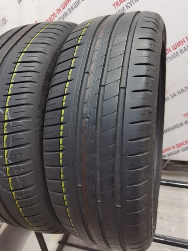 Michelin Pilot Sport 3 R18	215/45