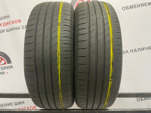 Goodyear EfficientGrip Performance 215/60 96H R17