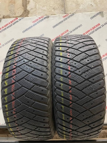 Goodyear UltraGrip Ice Arctic R16	205/55