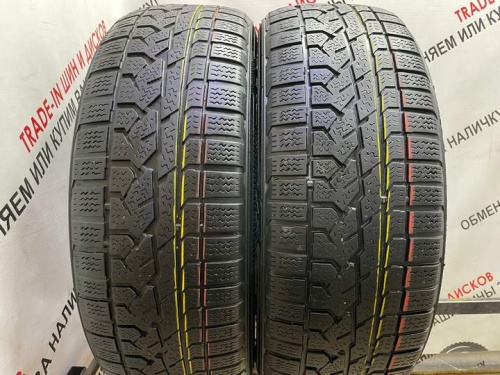 Kumho I'Zen RV Asymmetric R17 235/65