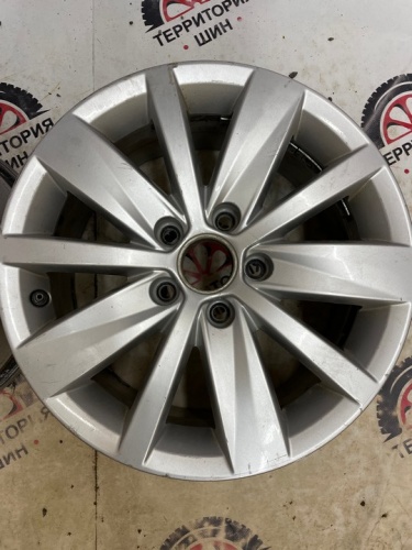Литье volkswagen R16 5x112 ЦО 56.6 ET45 7J