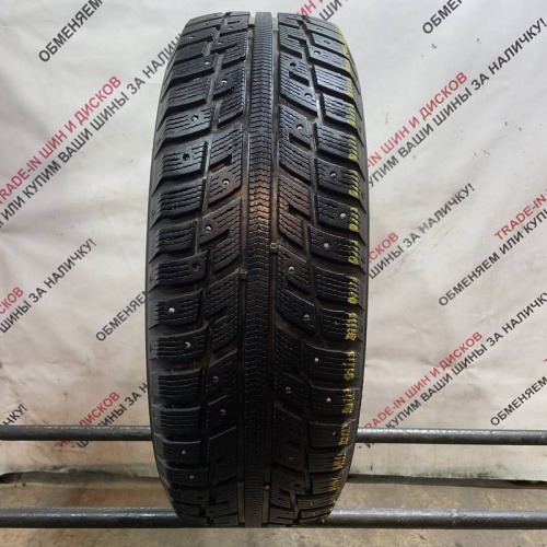 Kumho I'zenk KW22 215/65 R16