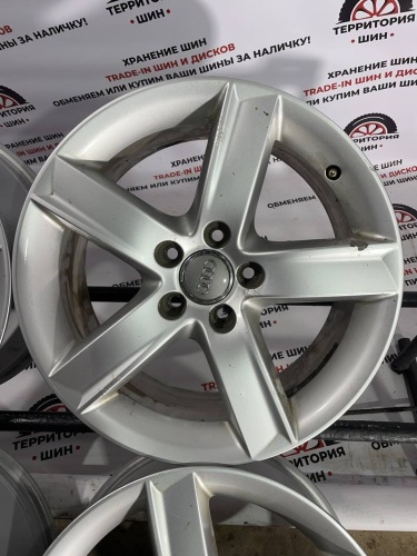AUDI ЛИТЫЕ R17 5х112 цо66.5 ET39 8j