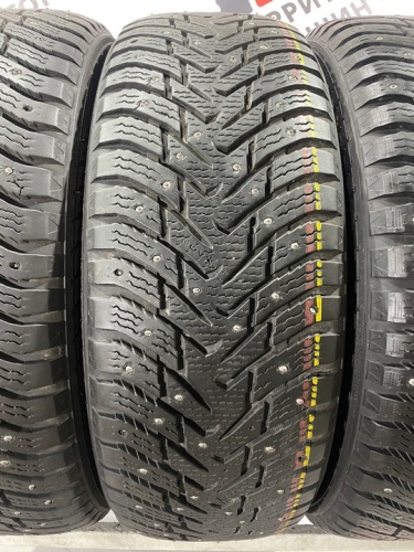 Nokian Tyres Hakkapeliitta 8 SUV R20 235/55