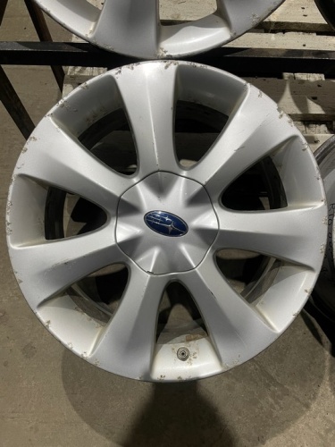 Диски Литые Subaru R18  5*114.3 ЕТ48 Ц.О.56.1