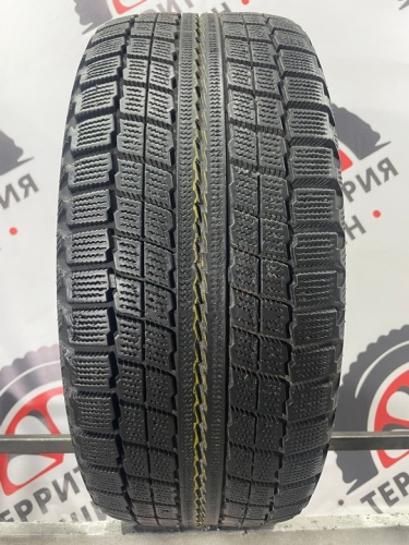Maxxis MA-STL Presa Ice R16 215/55