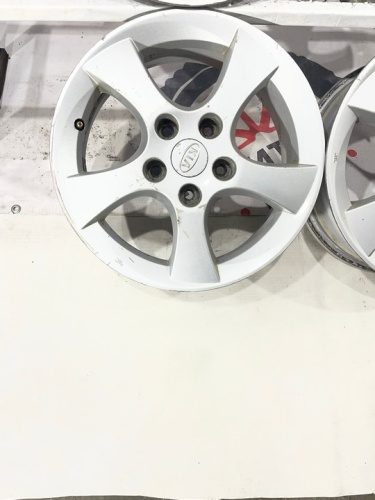 Диски литые Kia оригинал R16 5x114.3 et48 67.1