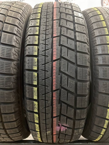 Yokohama Ice Guard IG60 R16 215/65