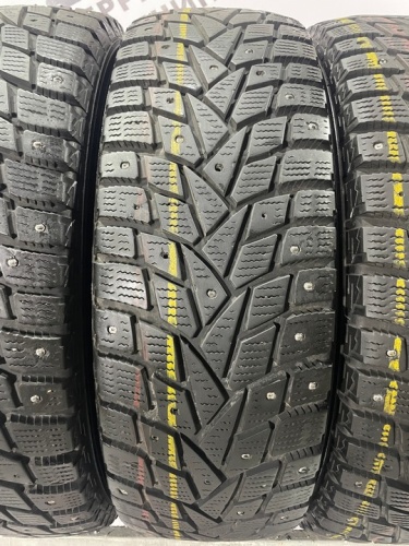 Dunlop Grandtrek Ice 02 R16 215/70