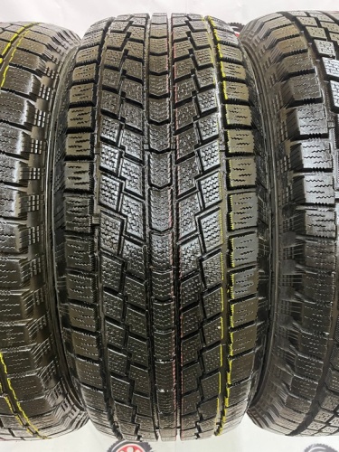 Hankook nordik iz R17 235/60 102T