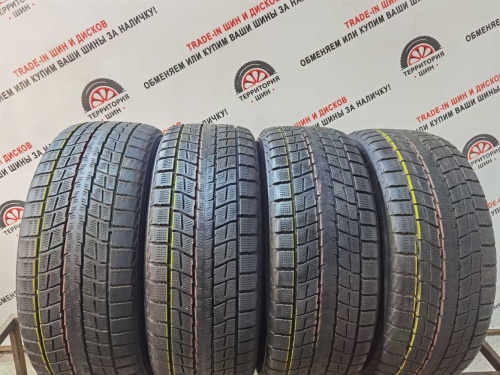 Dunlop Winter Maxx SJ8 R17 235/55