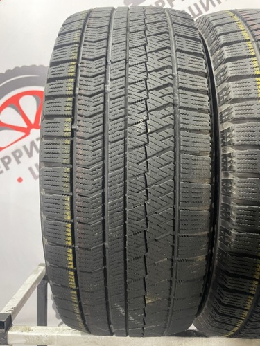 Bridgestone Blizzak VRX2 R17 225/55