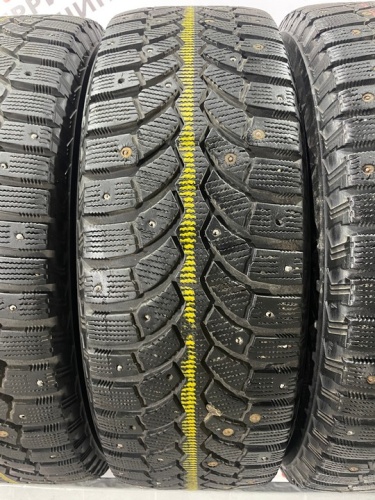 Bridgestone Blizzak Spike-01 R16 205/65