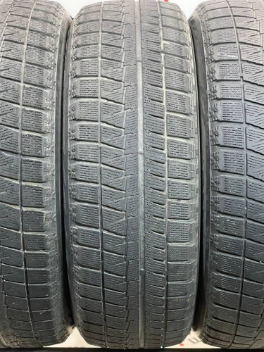 Bridgestone Blizzak Revo GZ R17 215/60